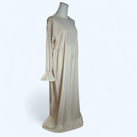 Robe longue beige à manches froncées