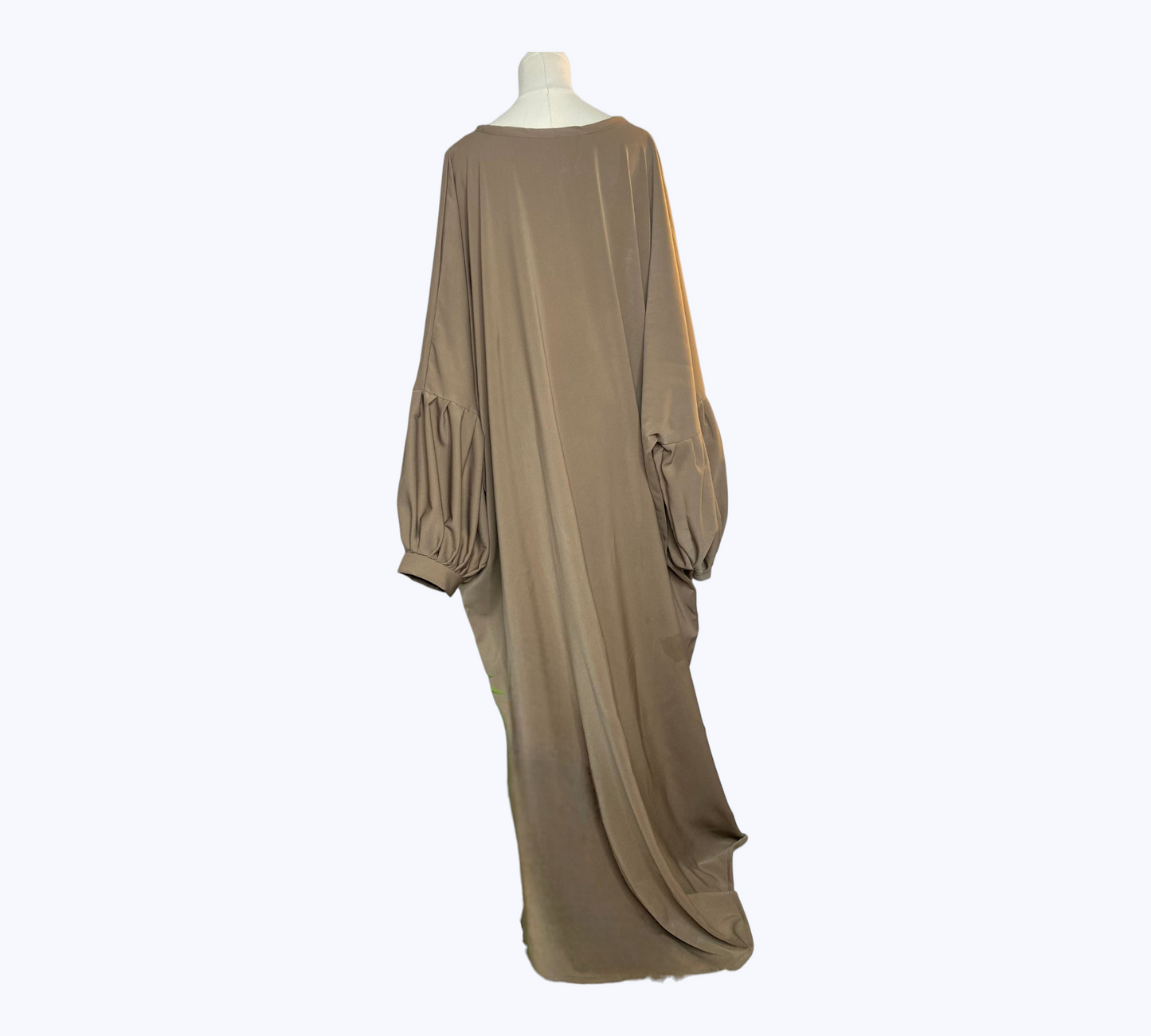 Loose-fitting taupe long dress
